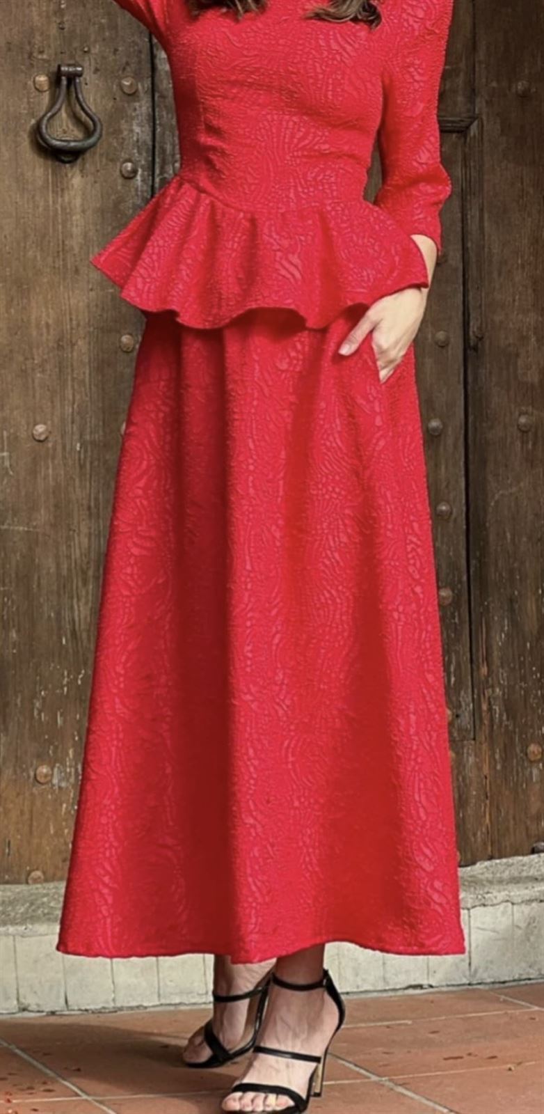 Falda vestir midi relieve vuelo rojo - Imagen 2