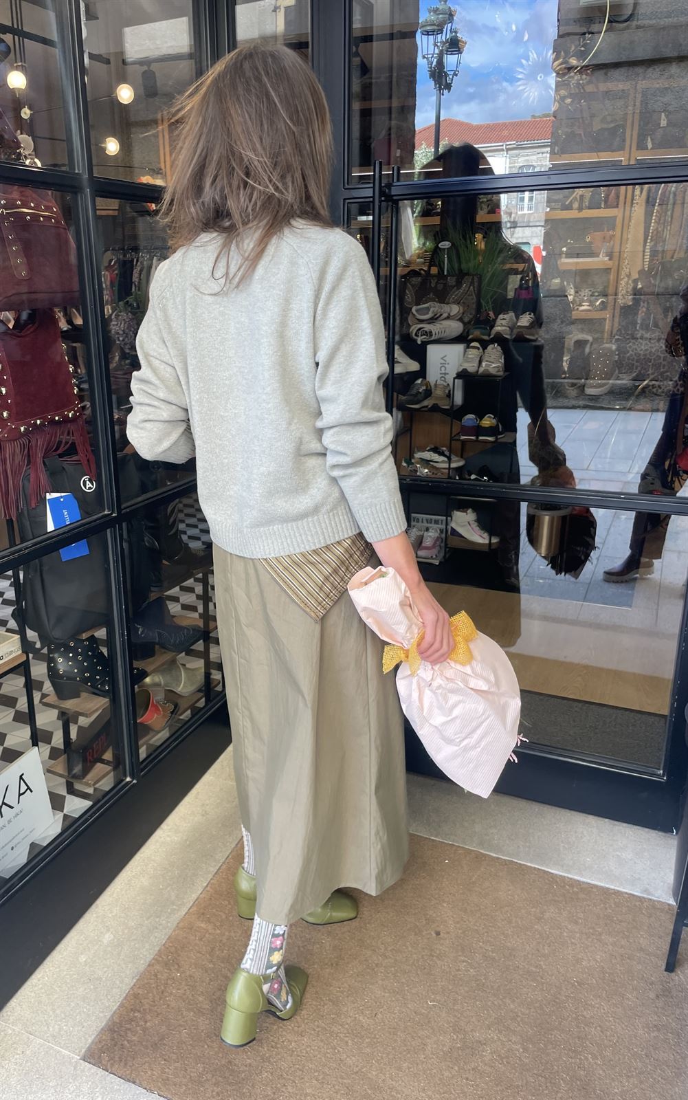 Jersey  43537 MEZCLA LANA CUELLO PICO verde grisáceo - Imagen 2