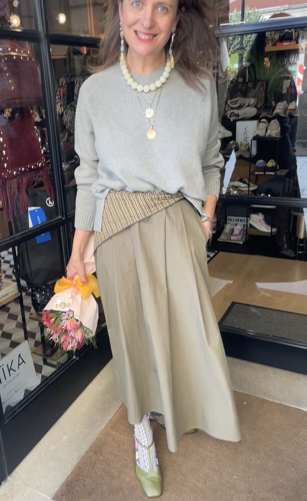 Jersey  43537 MEZCLA LANA CUELLO PICO verde grisáceo - Imagen 3