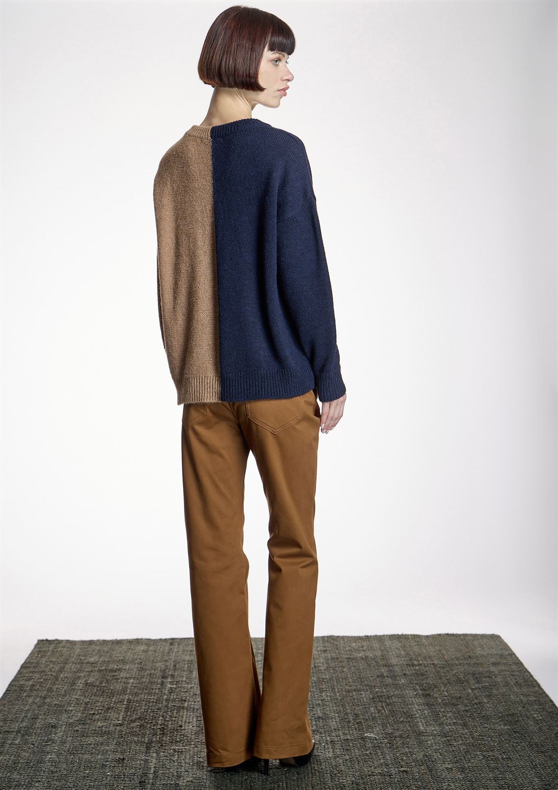 JERSEY Alba Conde 6854 BICOLOR CAMEL Y AZUL MARINO - Imagen 3