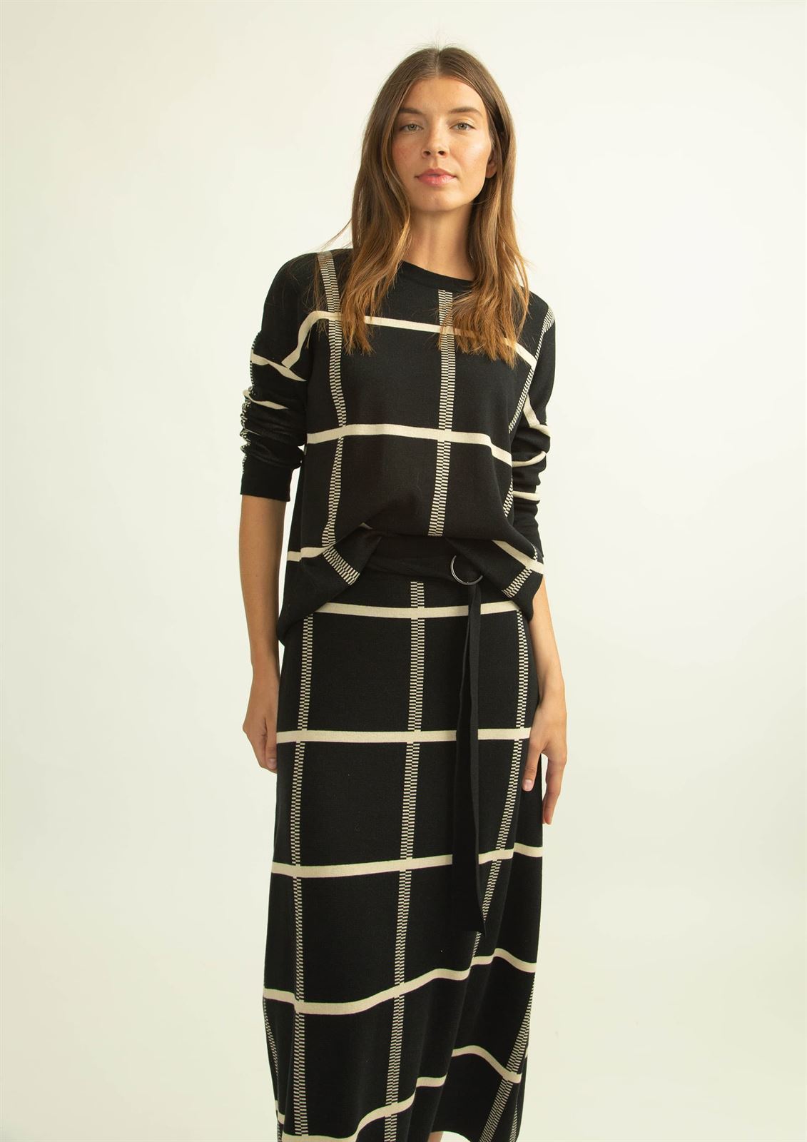 Jersey Alba Conde cuadros negro/crudo - Imagen 2
