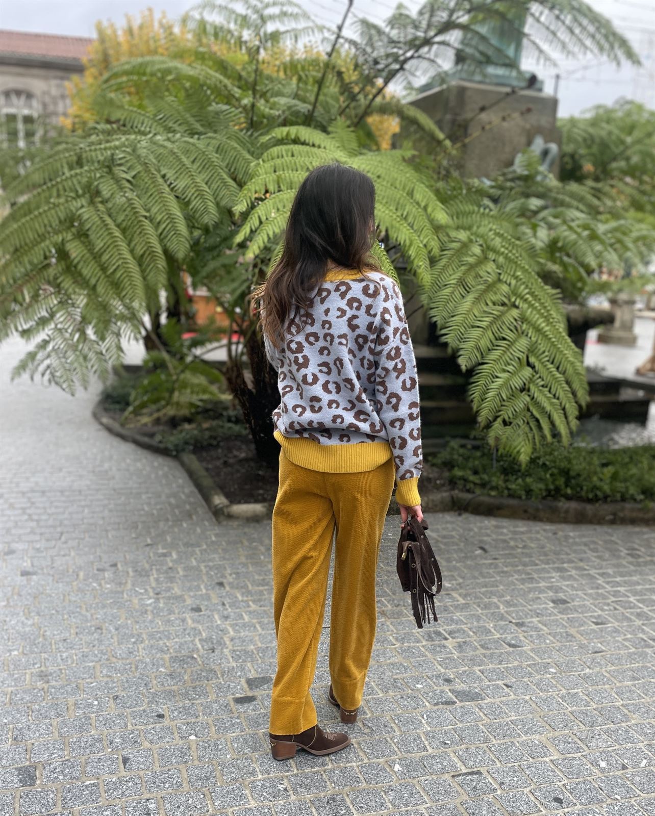 Jersey ZOE print Mickey azules , marrones vivo amarillo. - Imagen 3