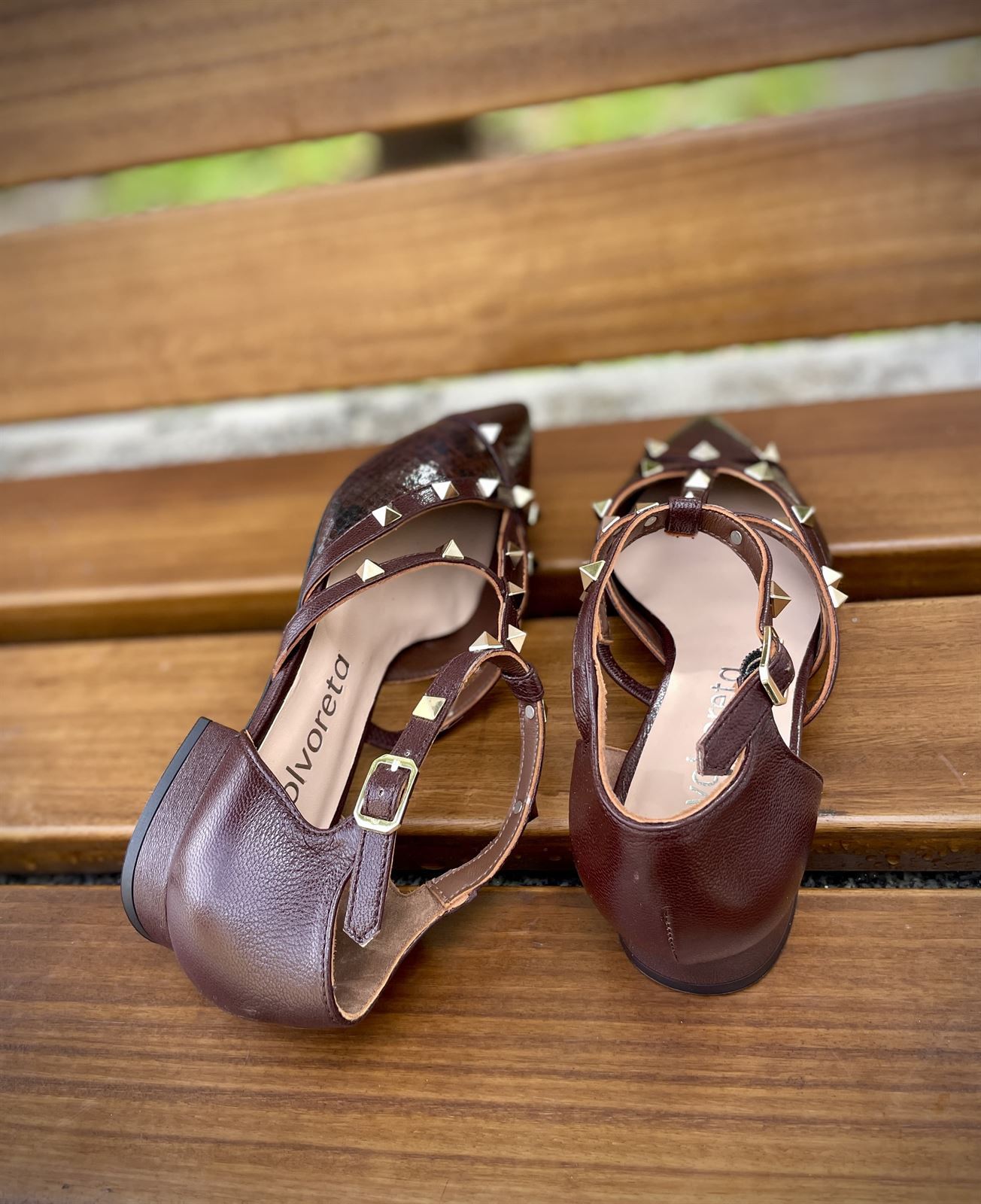 Manoletina Angari 54164-58 VIENA Chocolate y tachas - Imagen 8