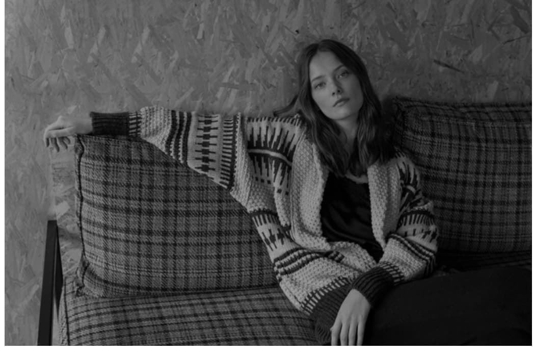 MAXI CÁRDIGAN YERSE  JACQUARD - Imagen 2