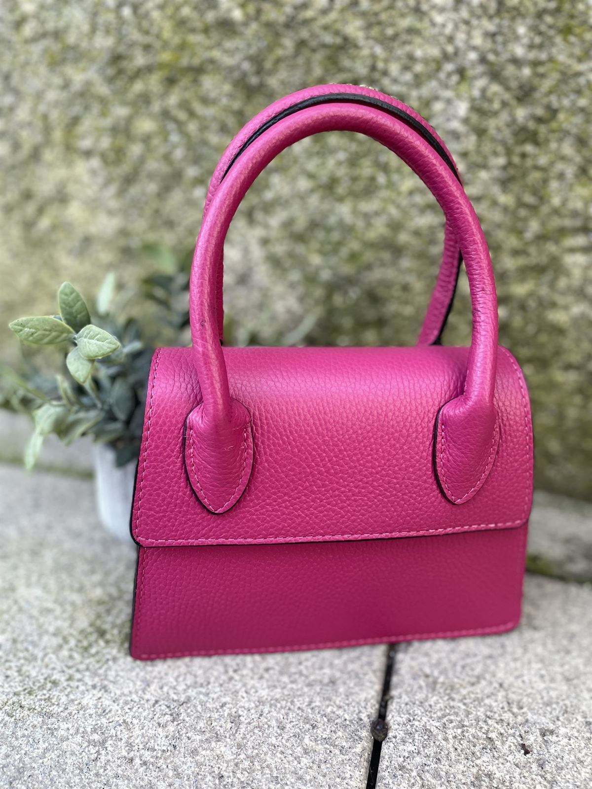 Mini Bolso 2 asas piel fucsia - Imagen 2