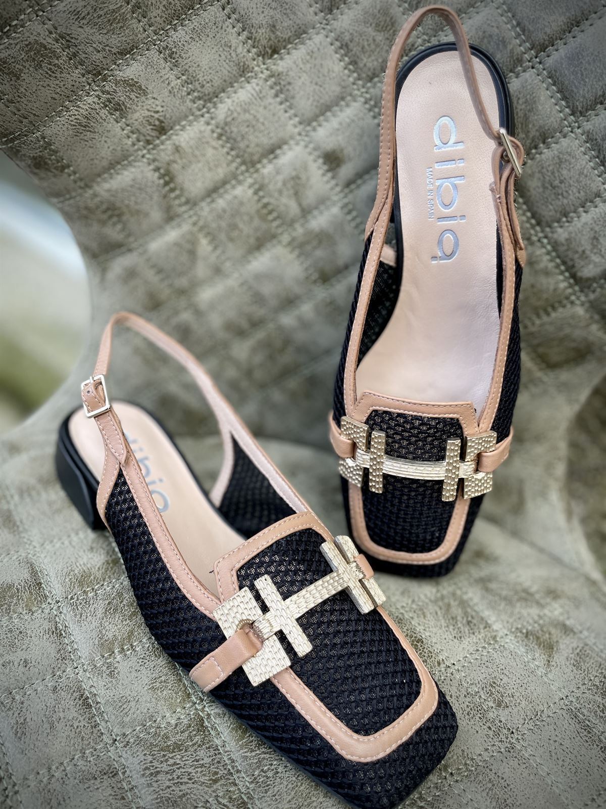 Mocasín Dibia by Ezzio rafia negro cico camel - Imagen 2