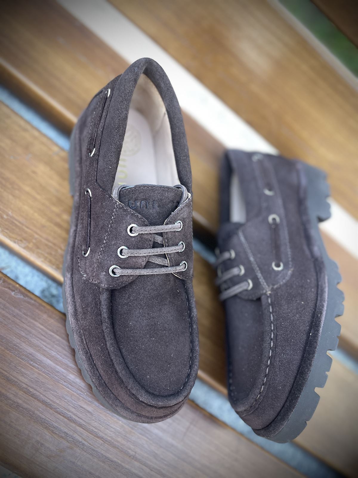 Mocasín UNISA estilo náutico FEUDO_BS ante chocolate. - Imagen 4