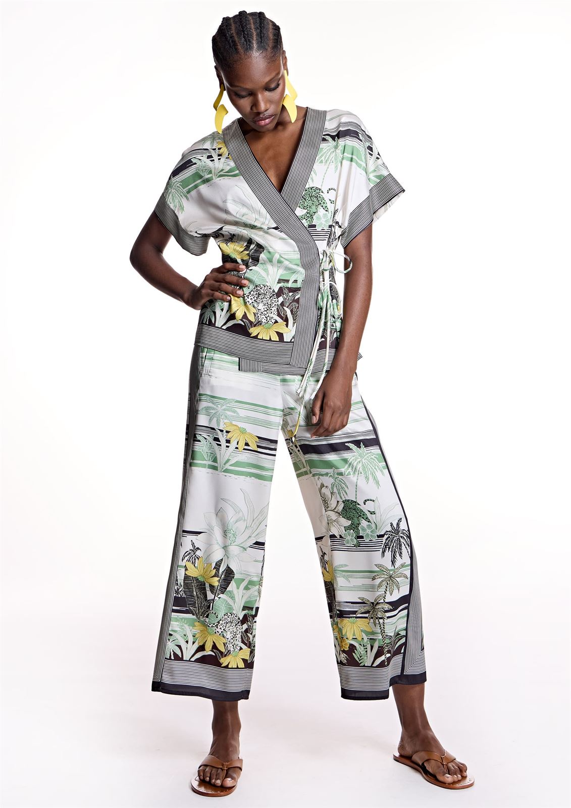 Pantalón Alba Conde 2513 culotte estampado satinado palmeras - Imagen 2