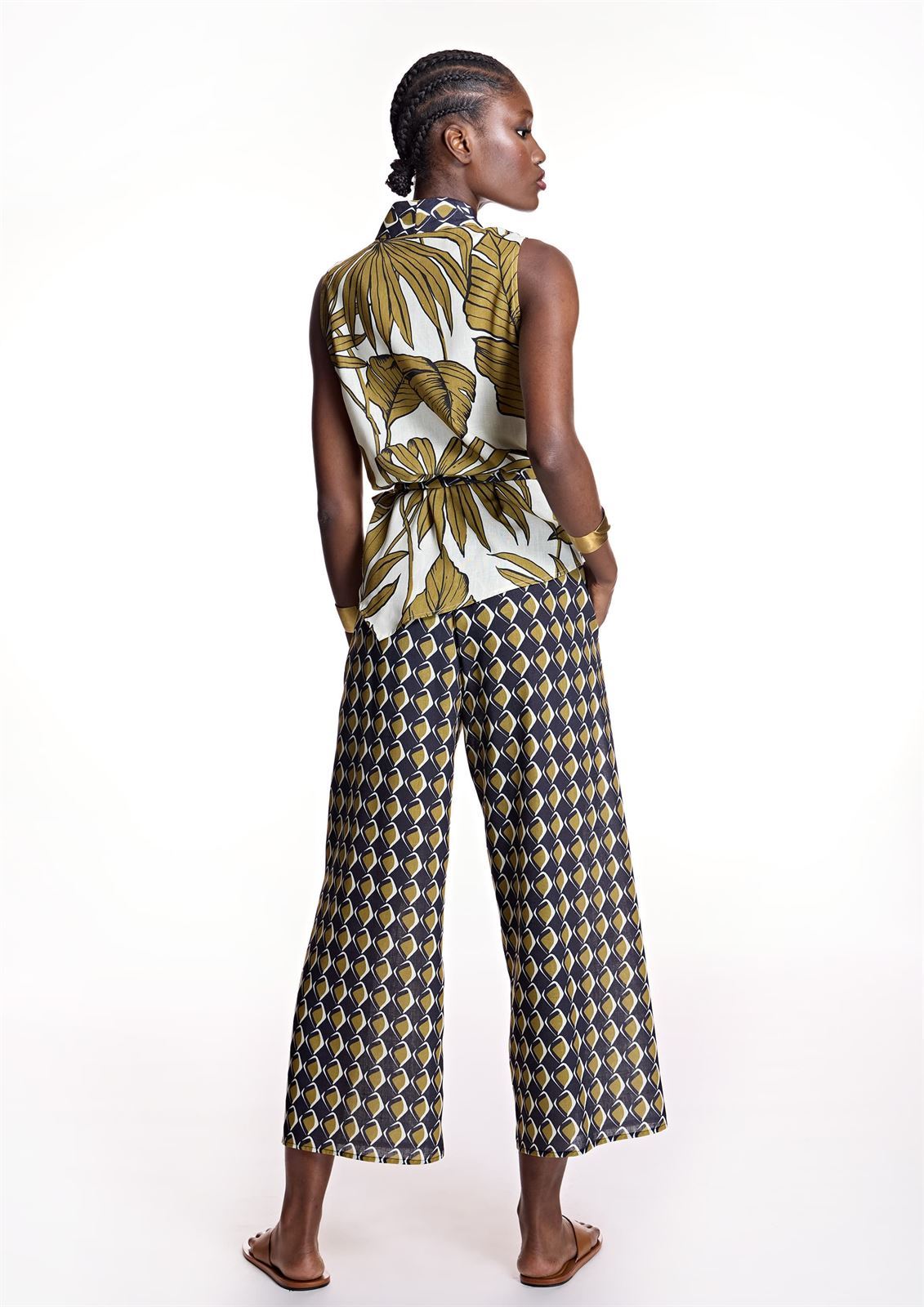 Pantalón Alba Conde 2517 culotte negro mostaza verdoso - Imagen 1