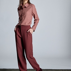 Pantalón Alba Conde 5501-124-41 Fluido bajo ajustado granate - Imagen 1