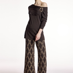 Pantalón Alba Conde 5849 DIBUJO ROMBO MARRÓN - Imagen 2