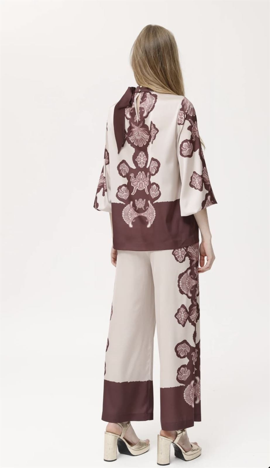 Pantalón CAEBO 2114 Estampado Posicionado berenjena - Imagen 1
