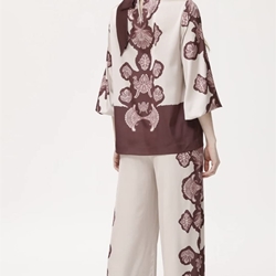 Pantalón CAEBO 2114 Estampado Posicionado berenjena - Imagen 1