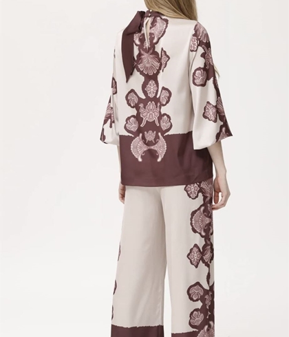 Pantalón CAEBO 2114 Estampado Posicionado berenjena - Imagen 1