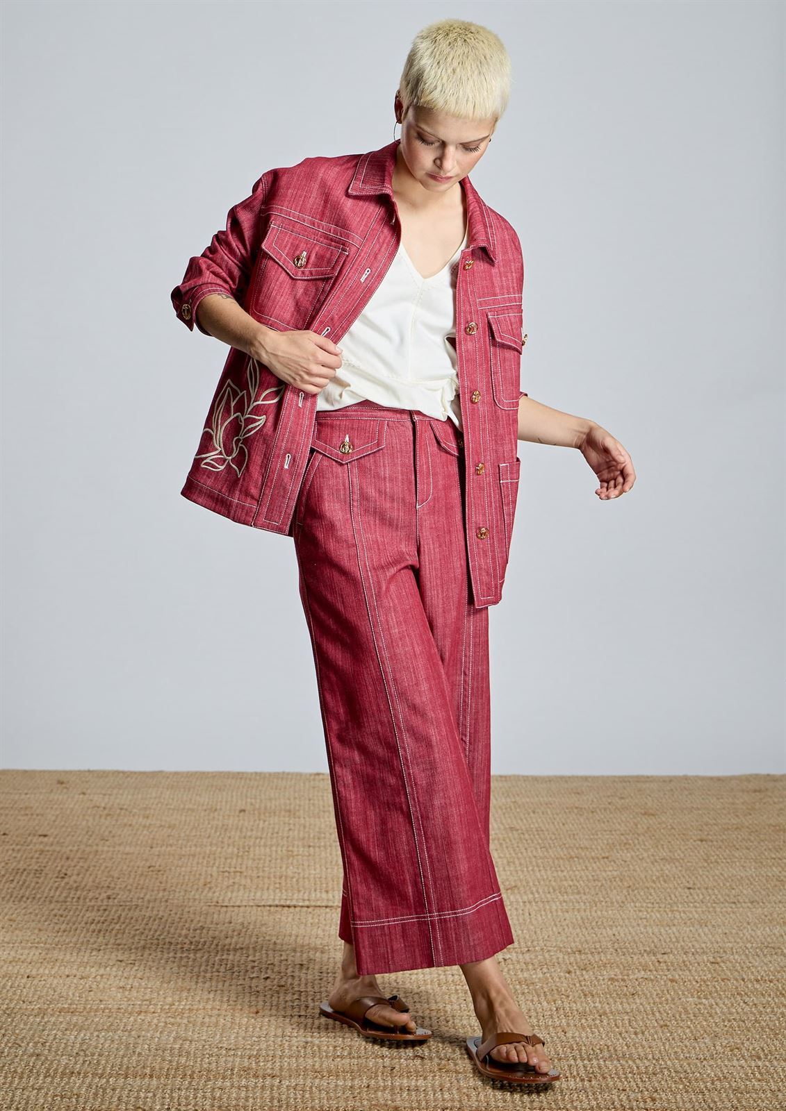 Pantalón culotte Alba Conde 2501-405-41 denim granate - Imagen 1