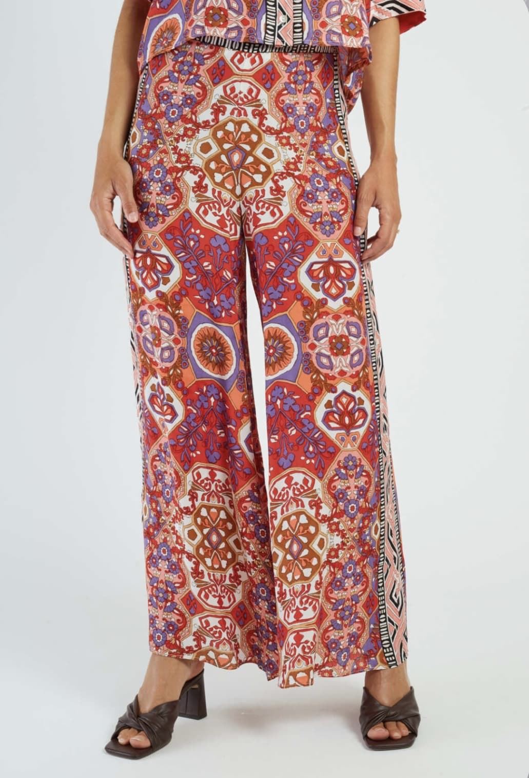 Pantalón Derhy BERTILLE ancho estampado rojo - Imagen 5