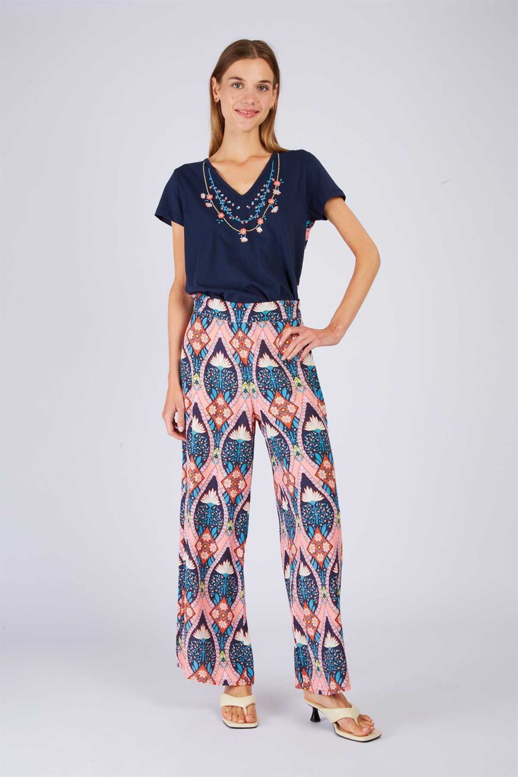 Pantalón Derhy DALILA ancho azules y rosas - Imagen 1