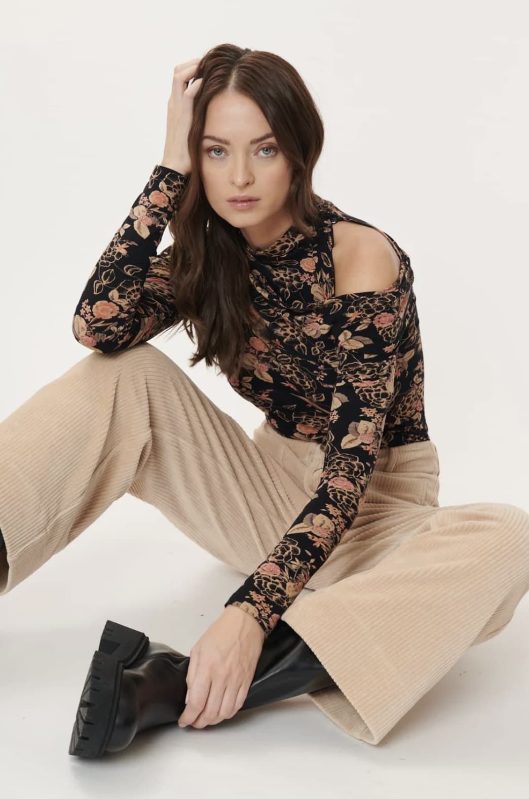 Pantalón Derhy Nanouk pana crudo. - Imagen 2