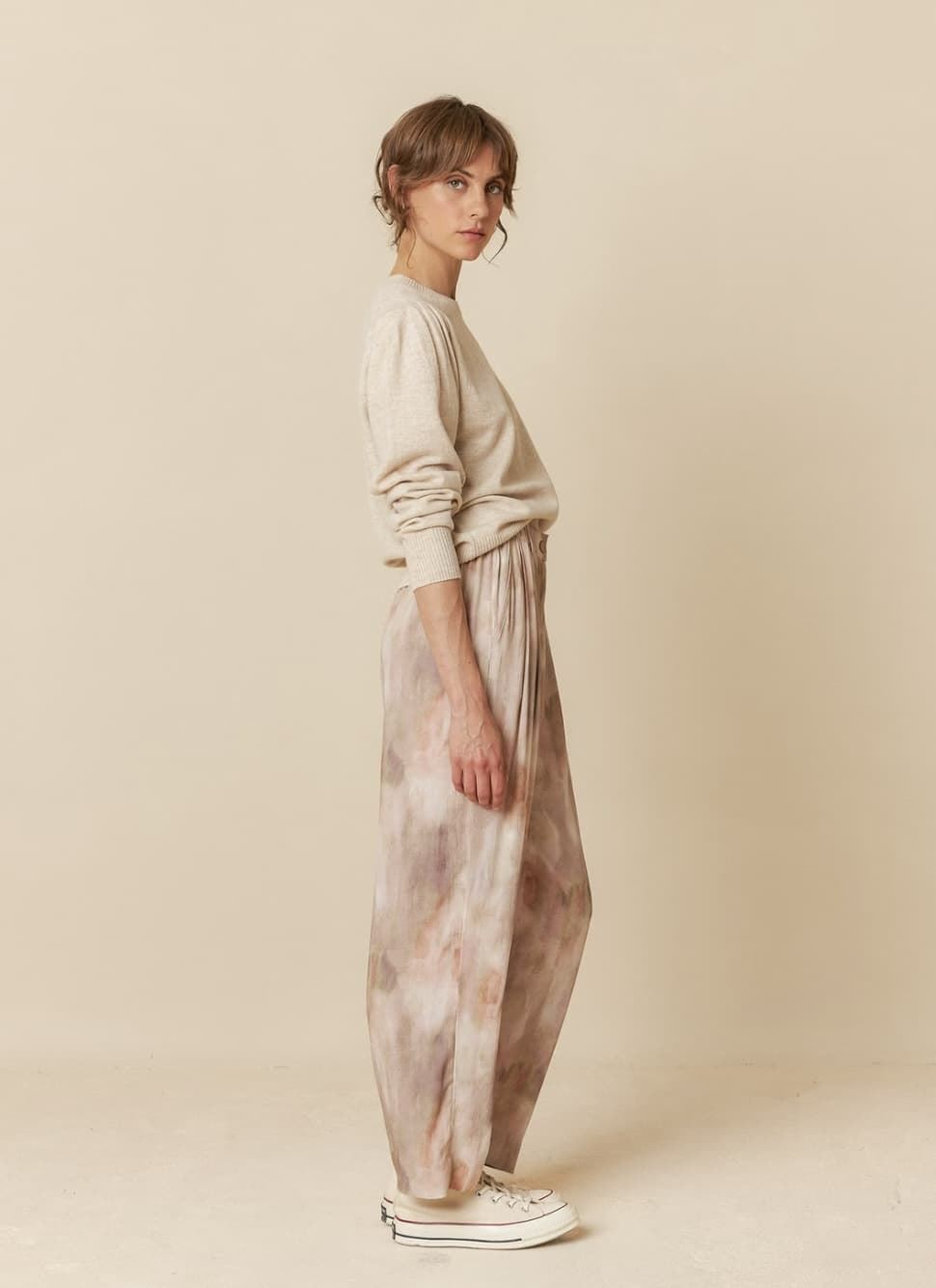 Pantalón Indi & Cold 102 JARED pinzas print acuarela lilitas. - Imagen 4