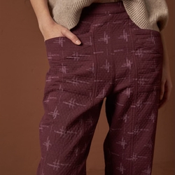 PANTALÓN Indi & Cold AD182  Jaquard granate - Imagen 1