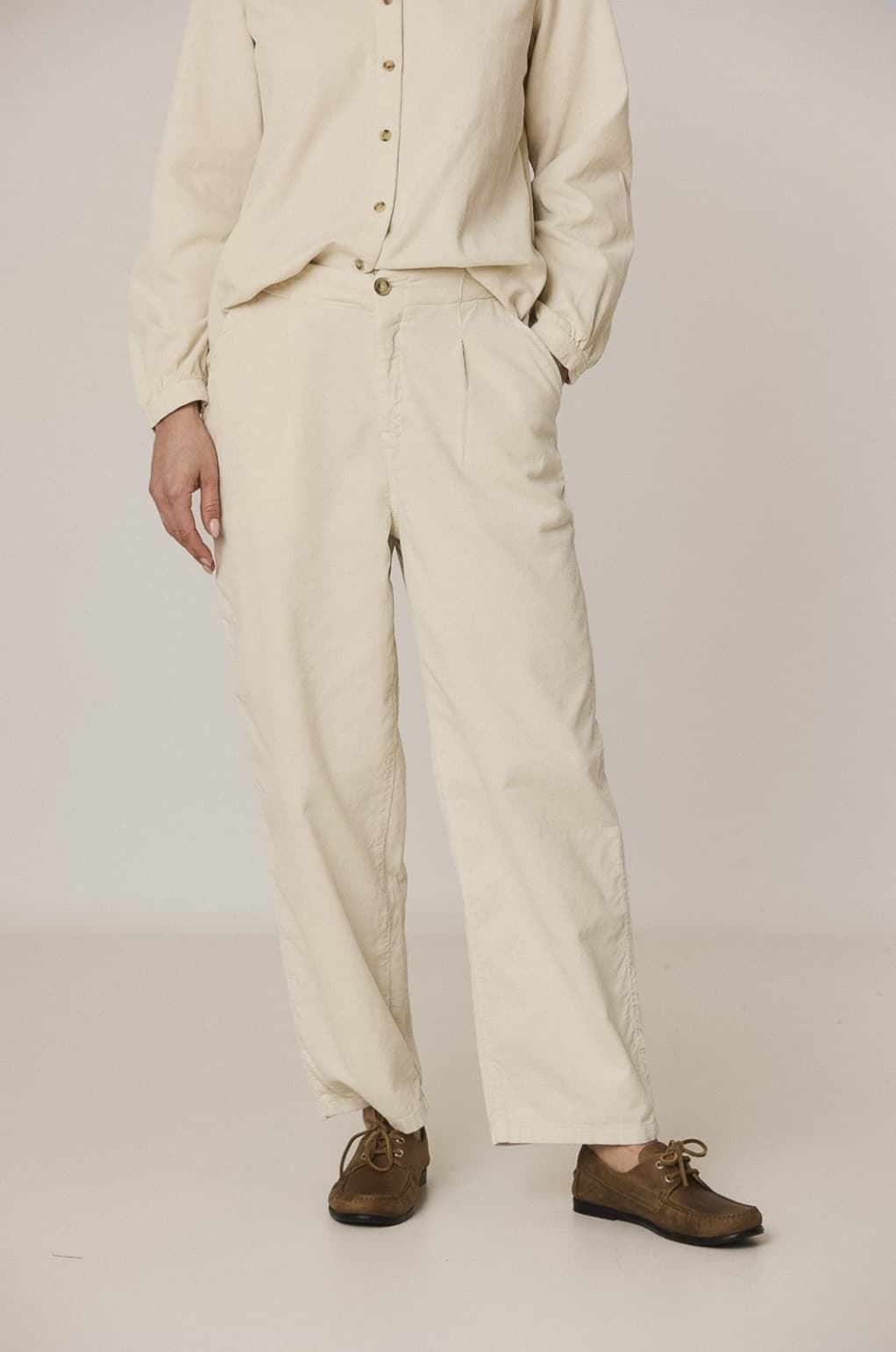 PANTALÓN Indi & Cold CC256 CARROT Pana Crudo - Imagen 4