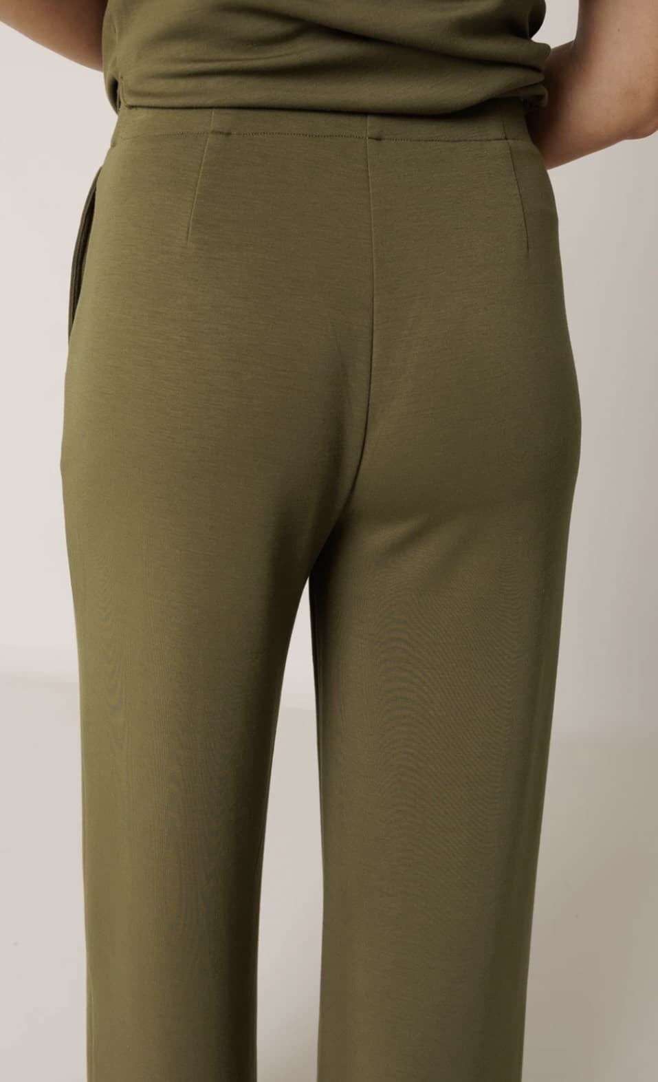 Pantalón Indi & Cold  NM442 PANTALÓN FLUIDO MODAL khaki - Imagen 4