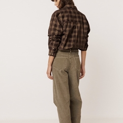 PANTALÓN Indi & Cold REF. MI316 engomado Micropana cuadros chocolate - Imagen 1