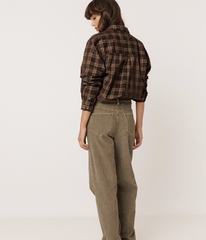 PANTALÓN Indi & Cold REF. MI316 engomado Micropana cuadros chocolate - Imagen 1