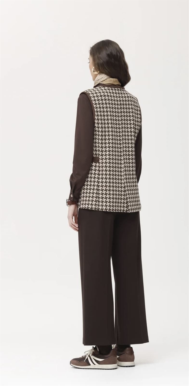 Pantalón OKY Hollie 1157 Punto Roma marrón chocolate - Imagen 1