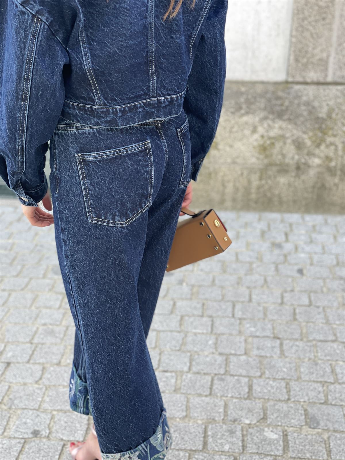 Pantalón Rinascimento vaquero dobladillo tapizado azul - Imagen 5