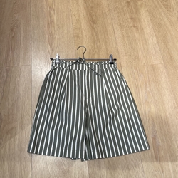 Pantalón short YERSE 44832 popelin rayas verdes - Imagen 1