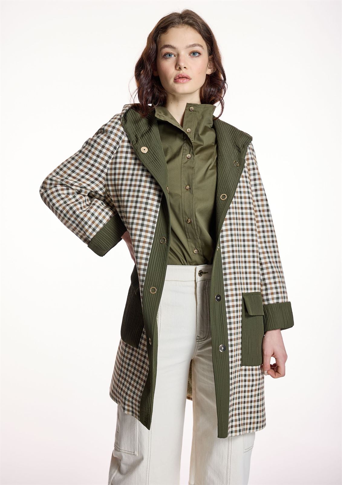 PARKA ALBA CONDE 5610 LARGA DE CUADROS contraste verde - Imagen 4
