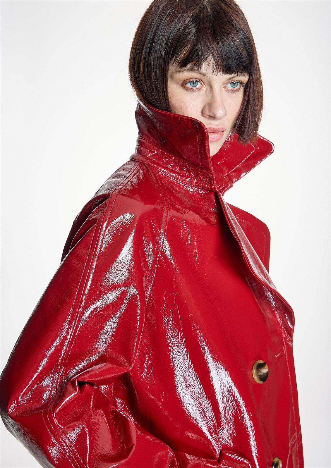 PARKA ALBA CONDE 6671 OVERSIZE ROJA EFECTO CHAROL - Imagen 4