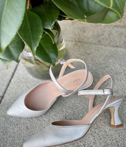 Salón Candelitas pulsera metalizado plata. - Imagen 1