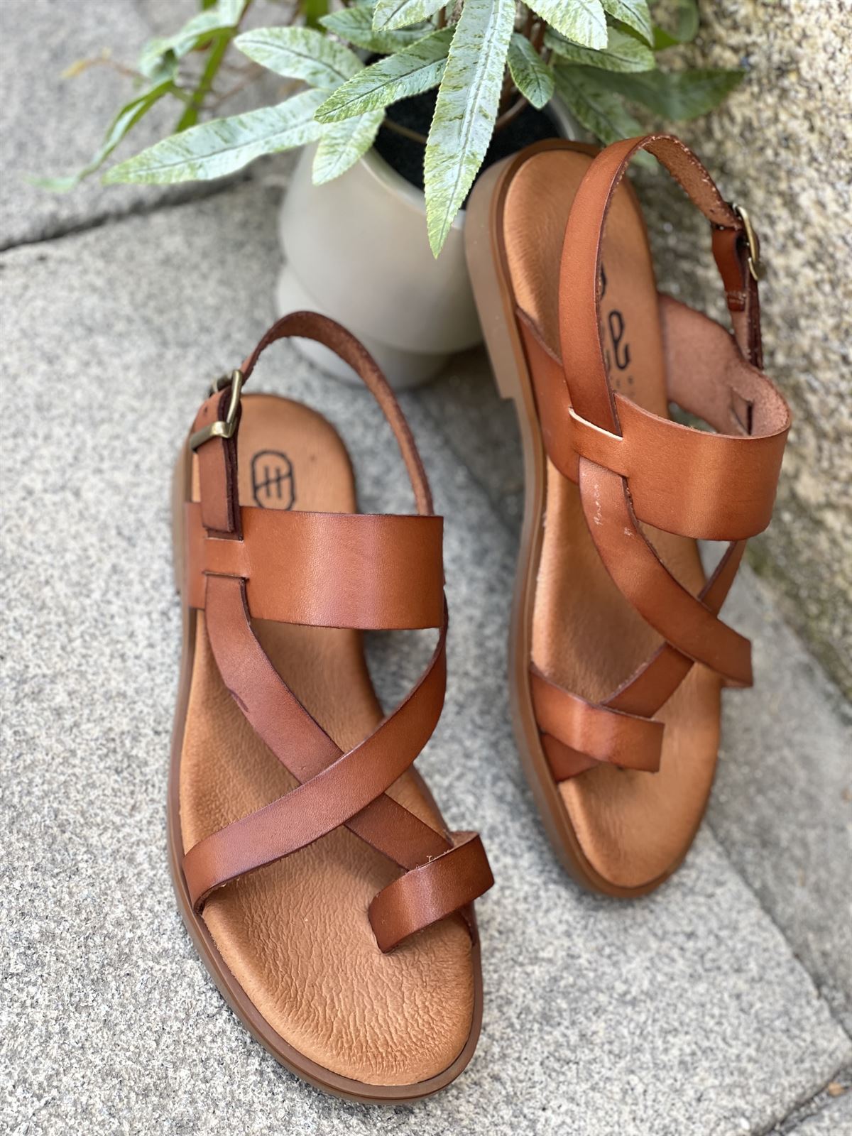 Sandalia 25323 HEE SHOES esclava dedos cuero. - Imagen 3