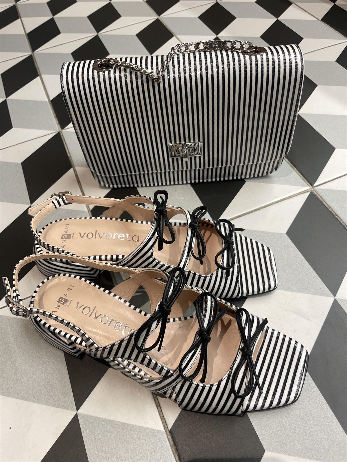 Sandalia Angari JA2 rayas lazos negros - Imagen 4