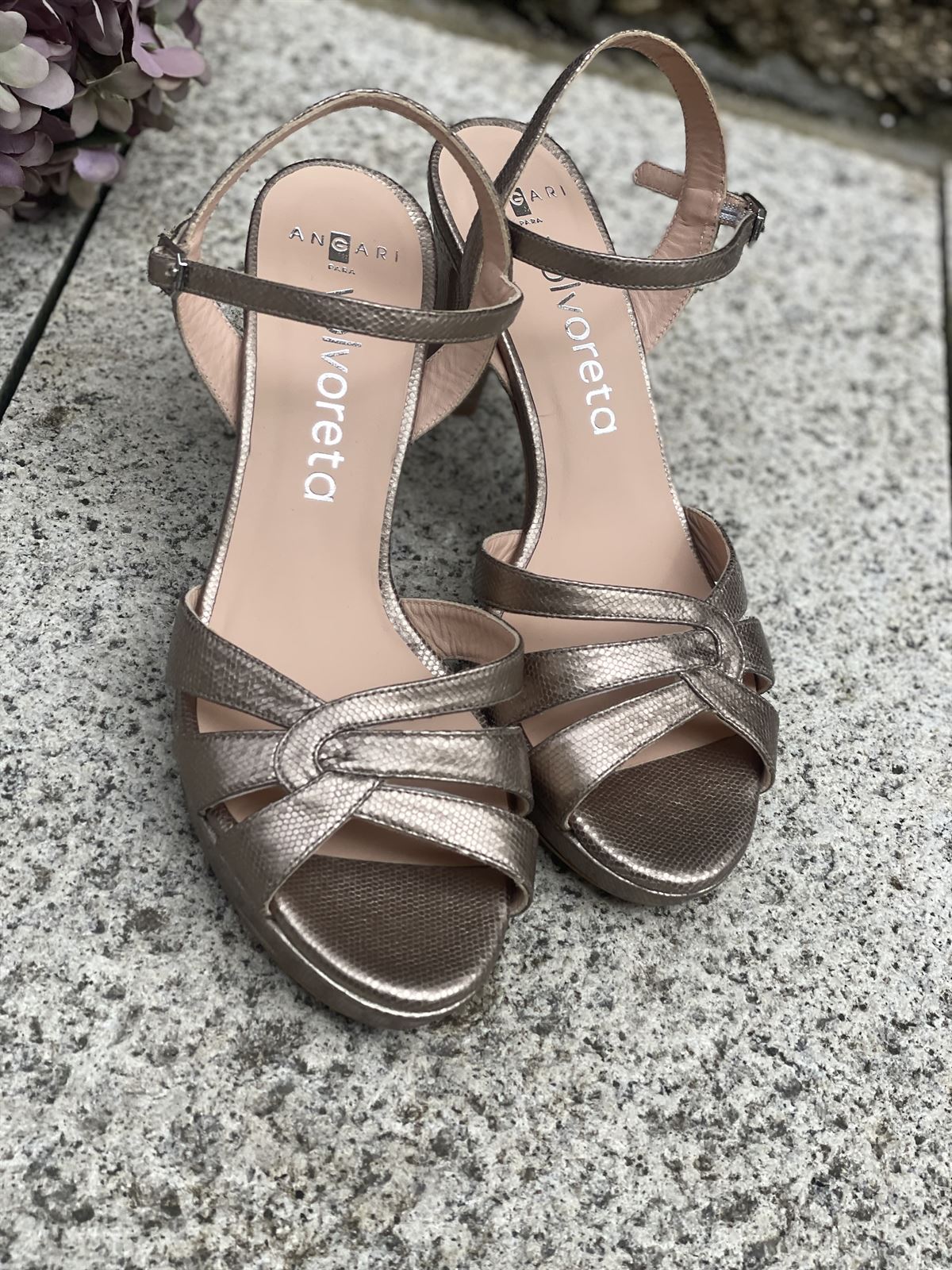 Sandalia Angari MAITE -75 milos stone bronce suave - Imagen 1