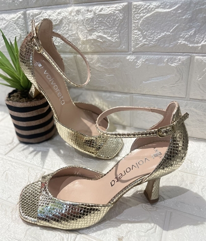 Sandalia Angari tacón laminada metalizado -99 champagne - Imagen 1