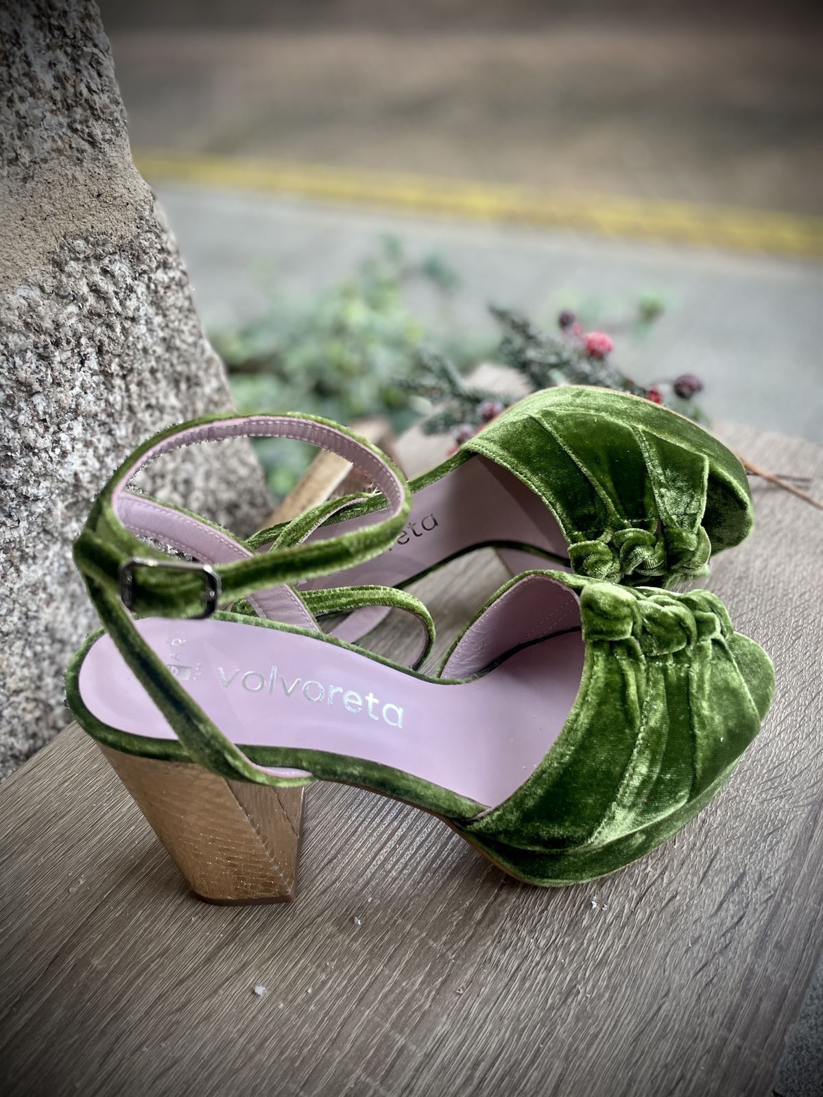 Sandalia Angari Zapatos terciopelo verde - Imagen 1