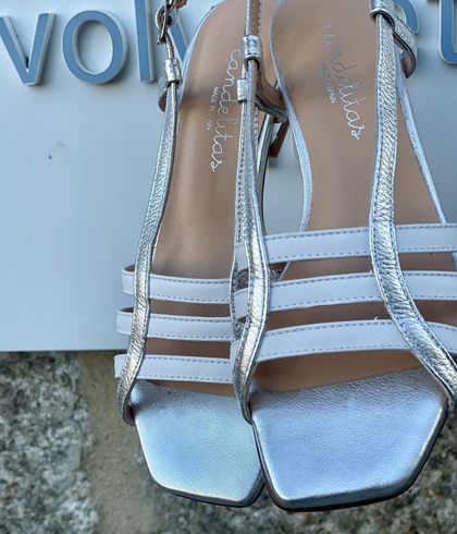 Sandalia Candelitas tiras Blanca y Plata - Imagen 2