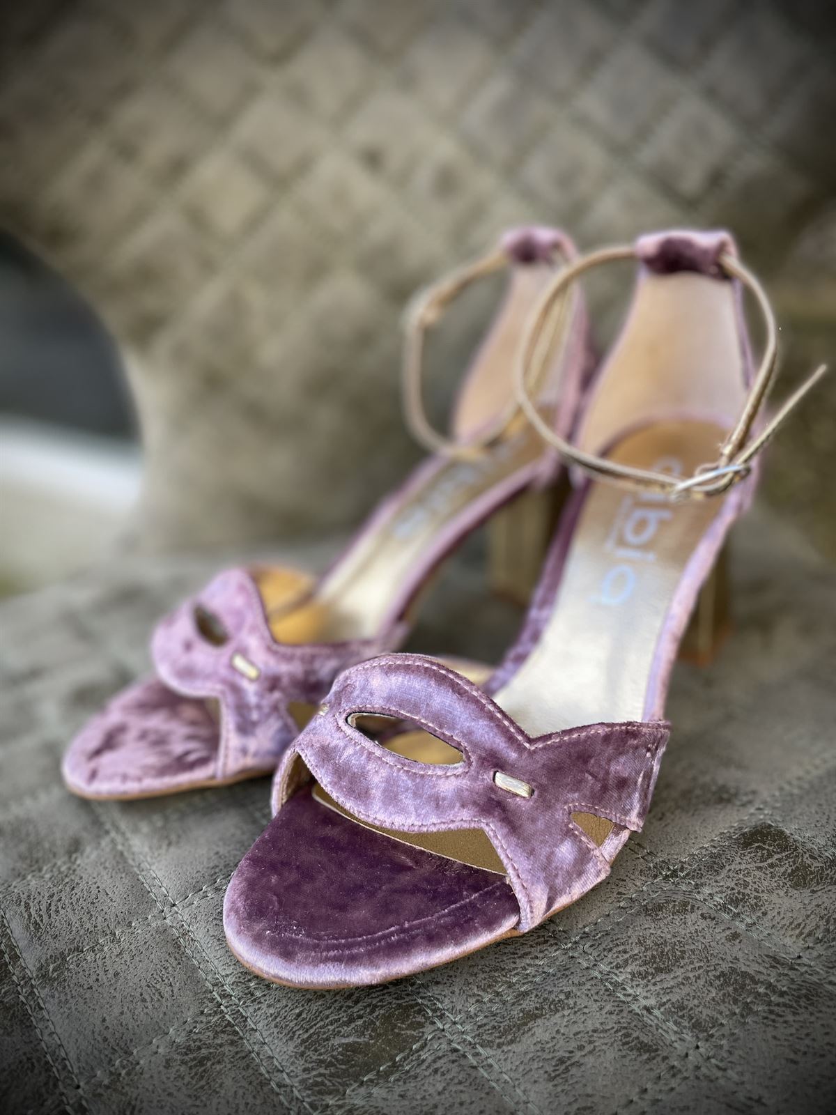 Sandalia Dibia by Ezzio terciopelo Rosa lilita palo - Imagen 1