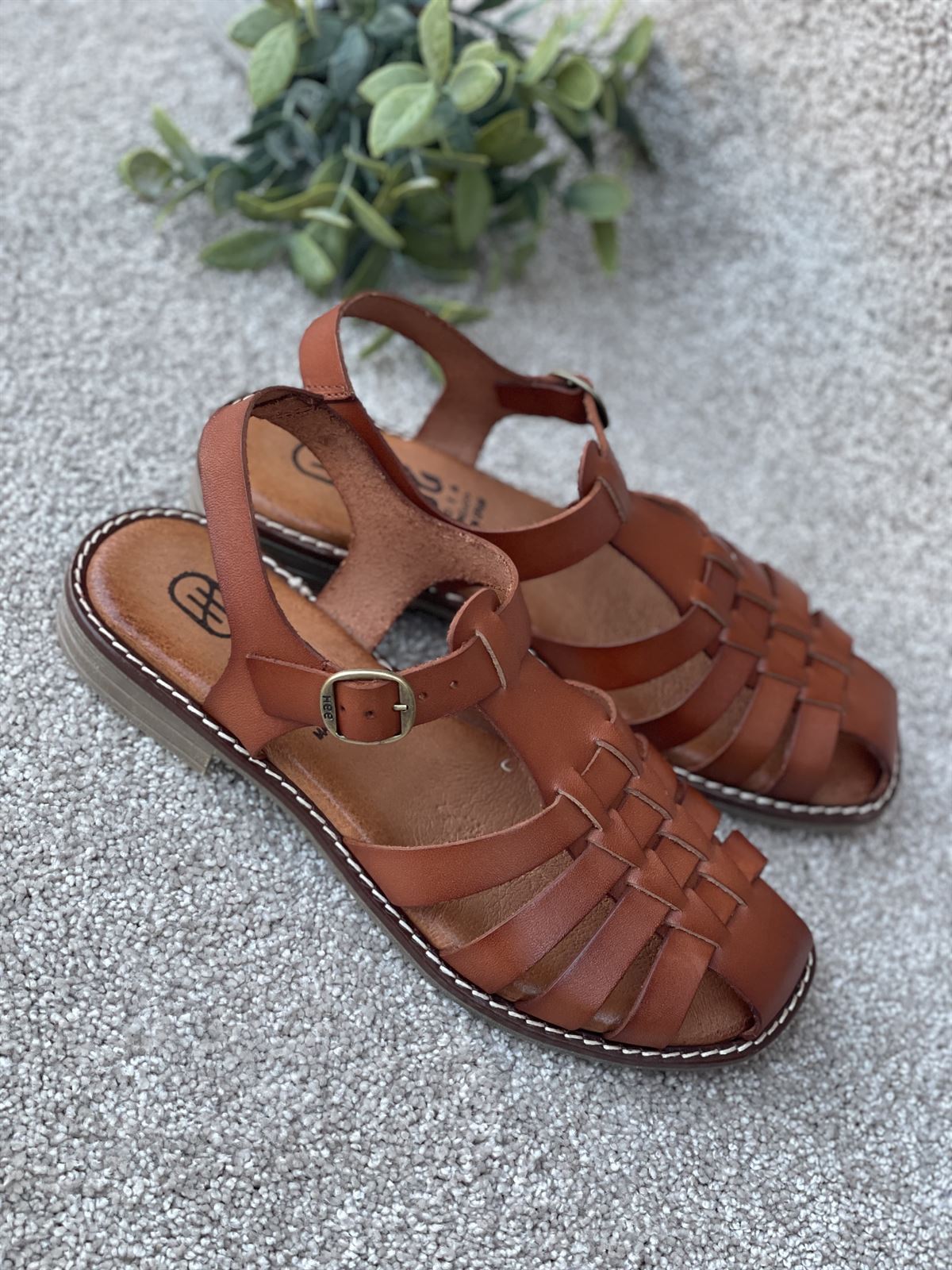 Sandalia HEEE SHOES cangrejera vaquilla cuero - Imagen 1