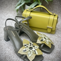 Sandalia Noa Harmon AZAMI FLOR tonos verdes - Imagen 2