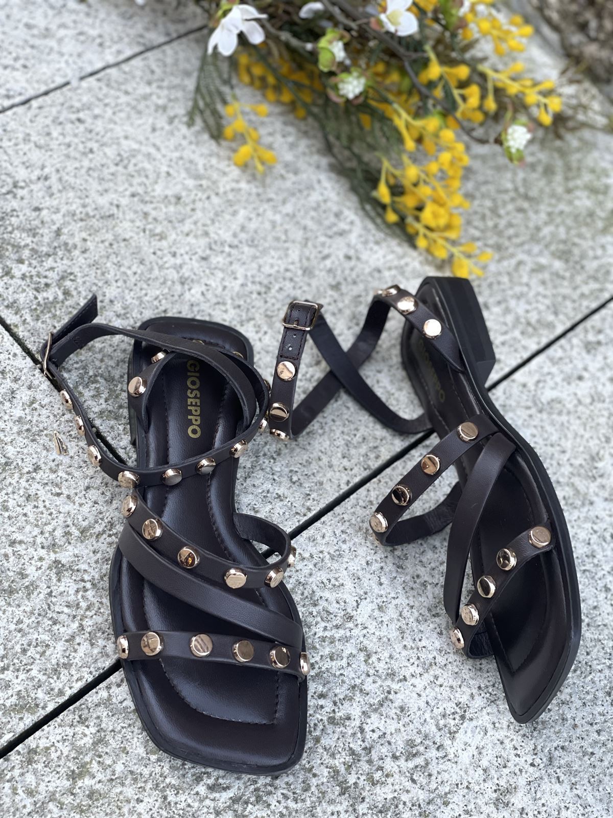 Sandalia plana  GIOSEPPO MINDO 79025 PIEL TACHAS Chocolate - Imagen 3