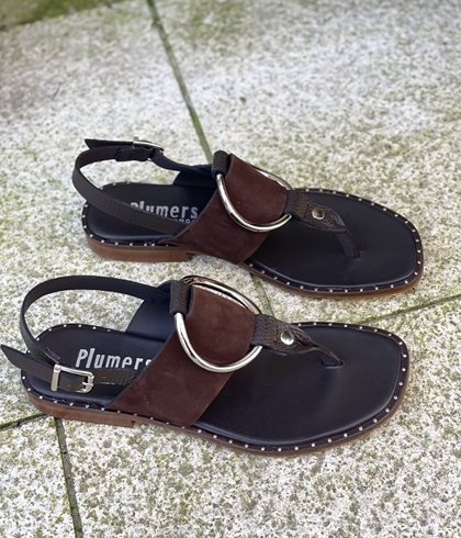 Sandalia Plumers Menorca 3023 dedo marrón choco - Imagen 1