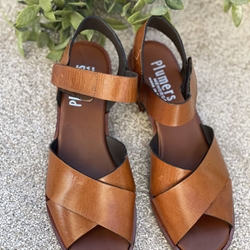 Sandalia Plumers Menorca 3362 plana cruzada cuero - Imagen 2