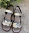 Sandalia Plumers Menorca 3644 plana metalizada platino oro - Imagen 1