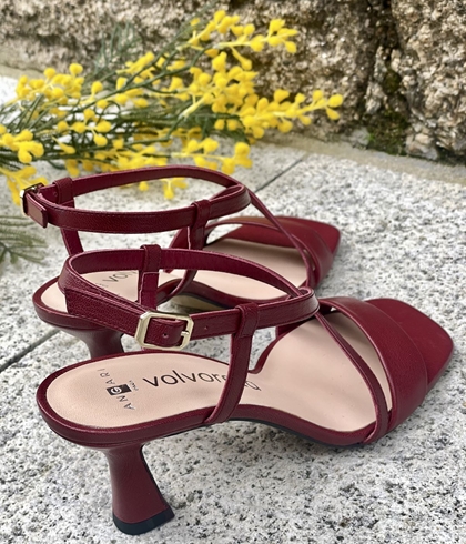 Sandalia tacón Angari 52356-07 LOLA granate - Imagen 2