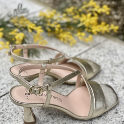 Sandalia tacón Angari 52356-07 LOLA metal champan - Imagen 2