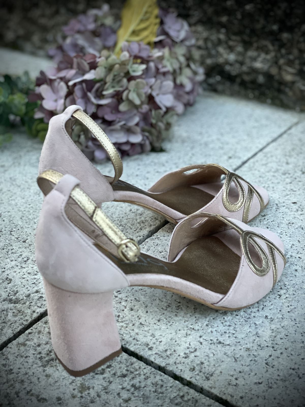 Sandalia tacón Dibia by Ezzio 56297 ante piel rosa nude - Imagen 3